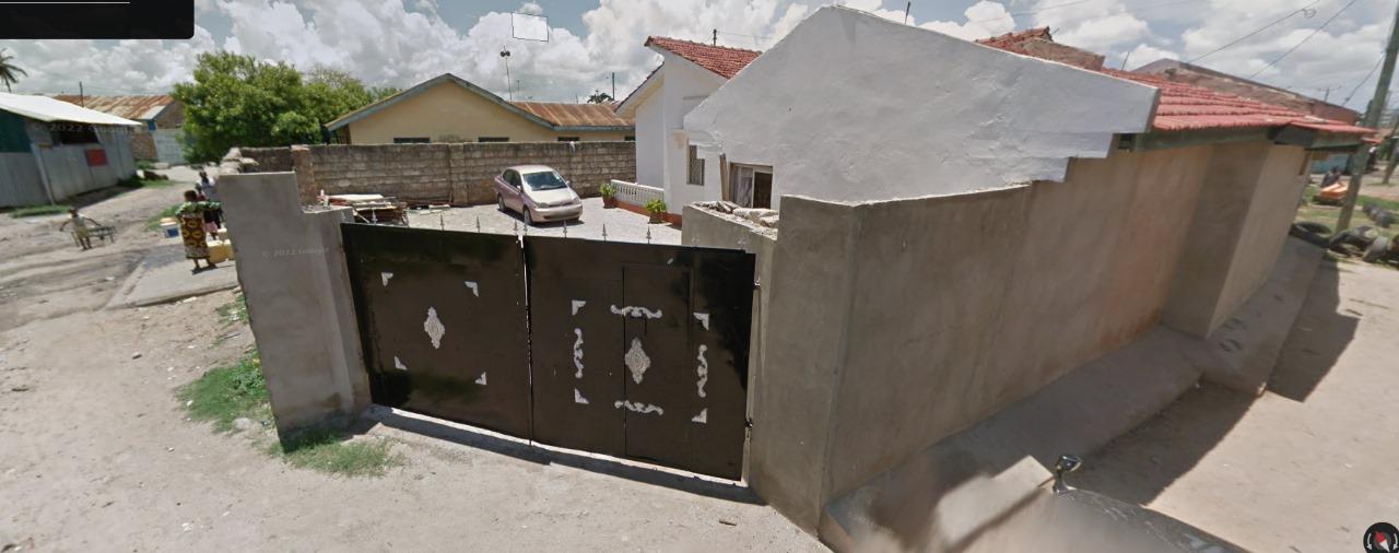 MAGONGO DEVELOPED PLOT FOR SALE WITH 1 MAIN HOUSE & 2 UNITS SERVANT QUATERS